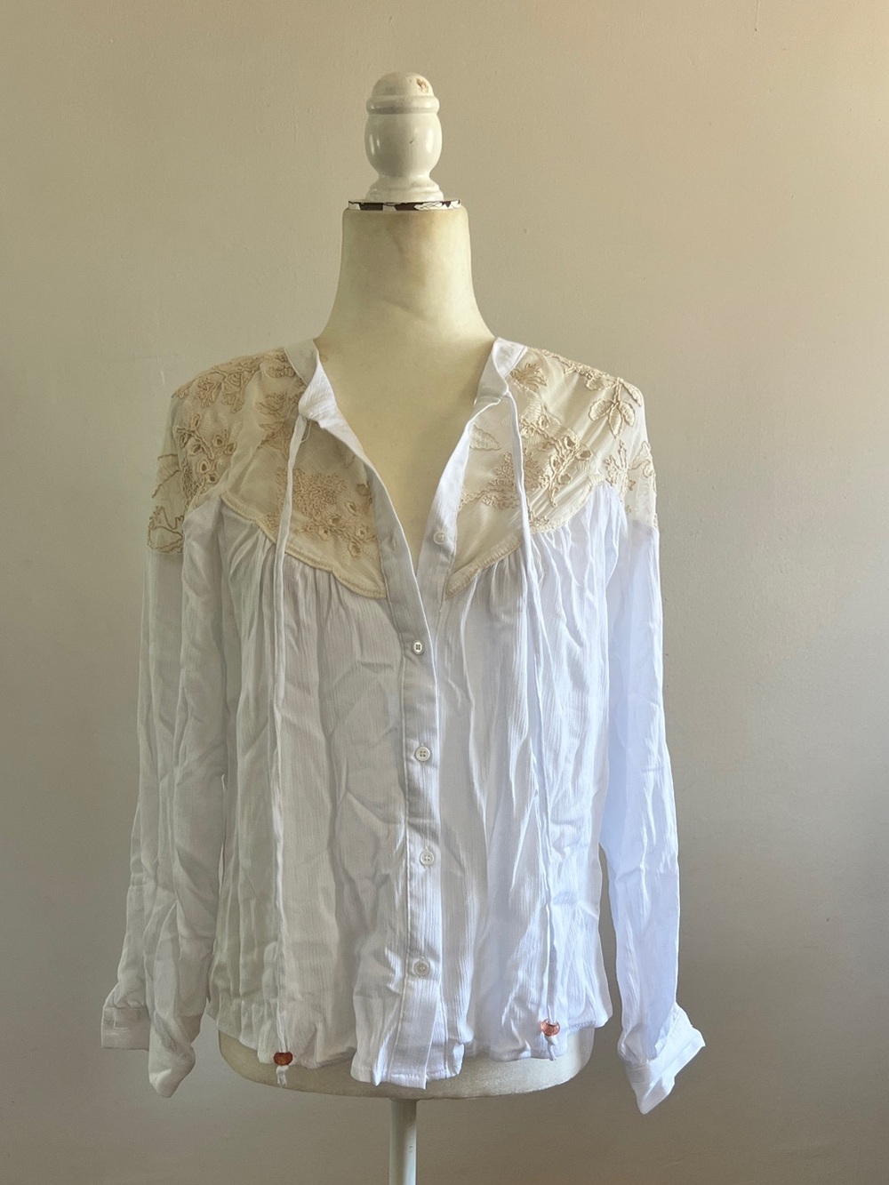 Badgley Mischka White, Cream Lace, Boho, Western, Coquette